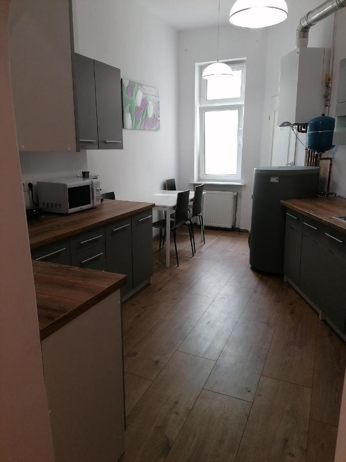 Hostel Tulip - Pokój 3 ze wspólną łazienką i kuchnią Szczecin Zewnętrze zdjęcie