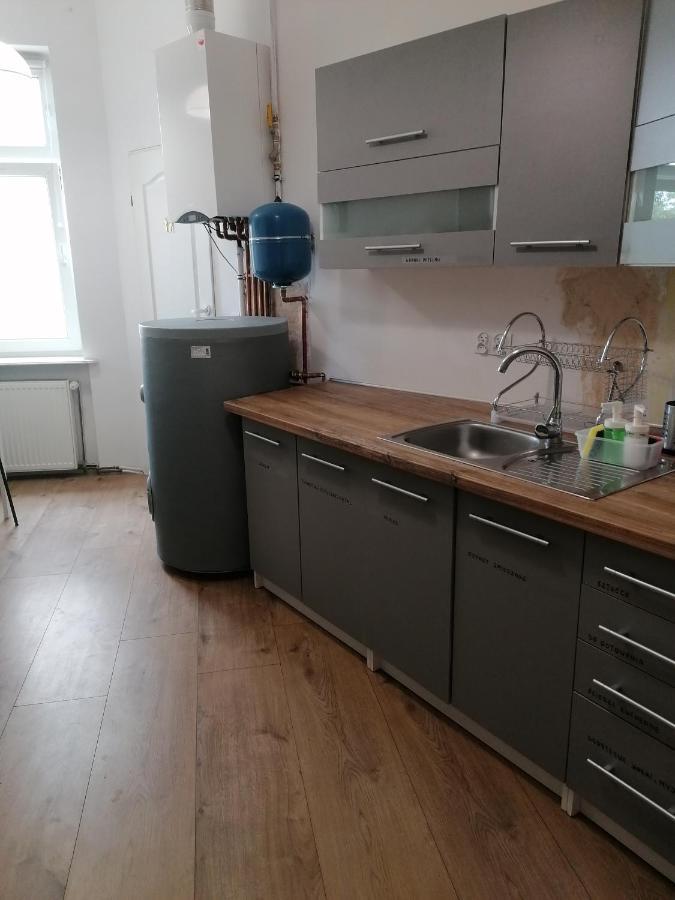 Hostel Tulip - Pokój 3 ze wspólną łazienką i kuchnią Szczecin Zewnętrze zdjęcie