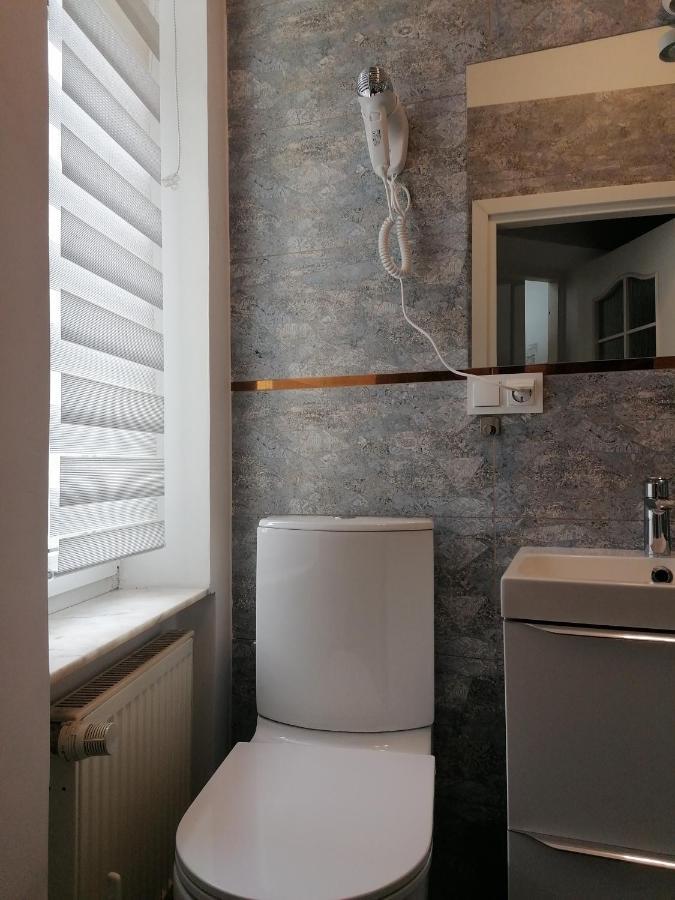 Hostel Tulip - Pokój 3 ze wspólną łazienką i kuchnią Szczecin Zewnętrze zdjęcie