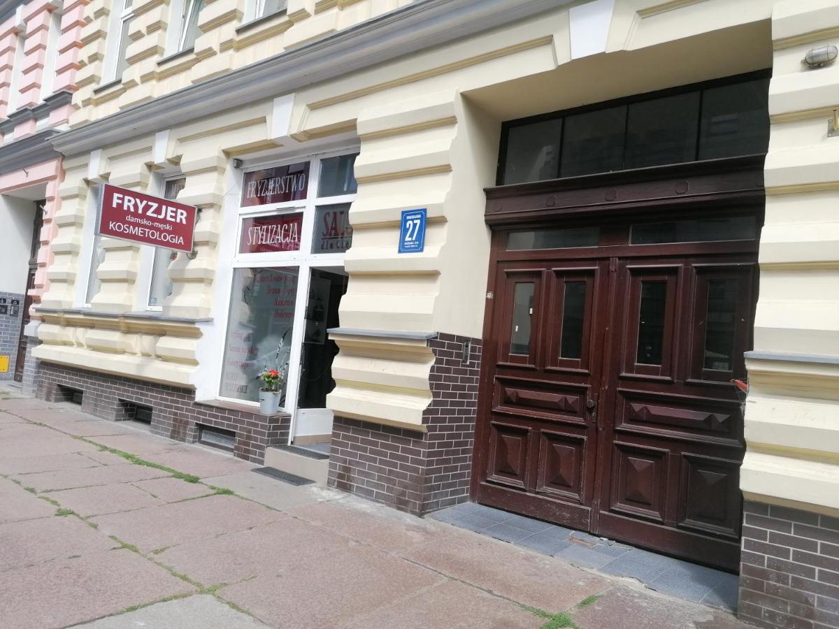 Hostel Tulip - Pokój 3 ze wspólną łazienką i kuchnią Szczecin Zewnętrze zdjęcie